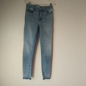 Good American women's size 4/27 distressed light wash jeans